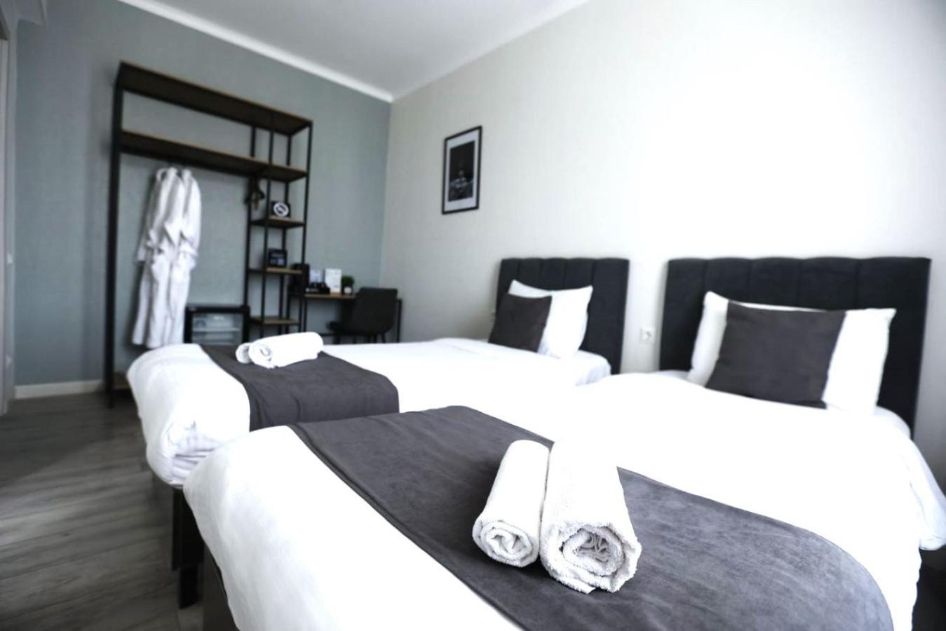 Urban Hotel Bishkek Esterno foto
