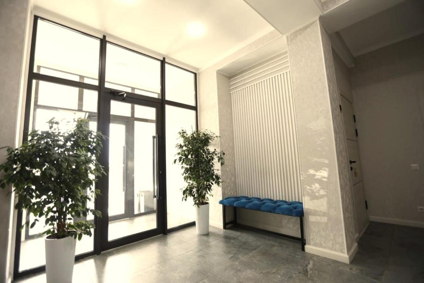 Urban Hotel Bishkek Esterno foto